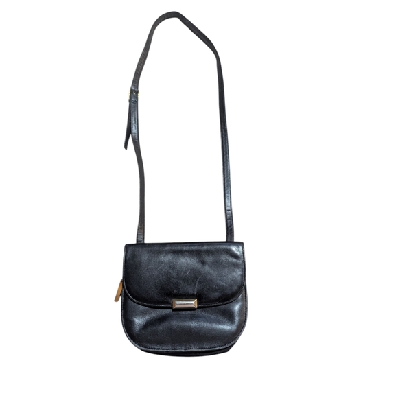 Vintage Mini Black Leather Crossbody Purse Gold Hardware Retro Old Money Minimal - Picture 1 of 11